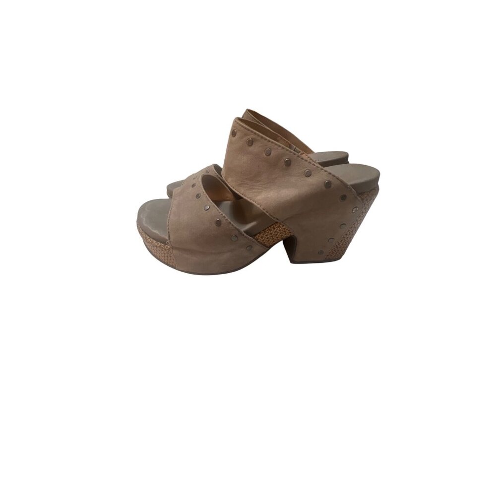 Naked Feet Taupe Open-Toe Studded‎ Leather Wedge Sandals Size 5.5 Women